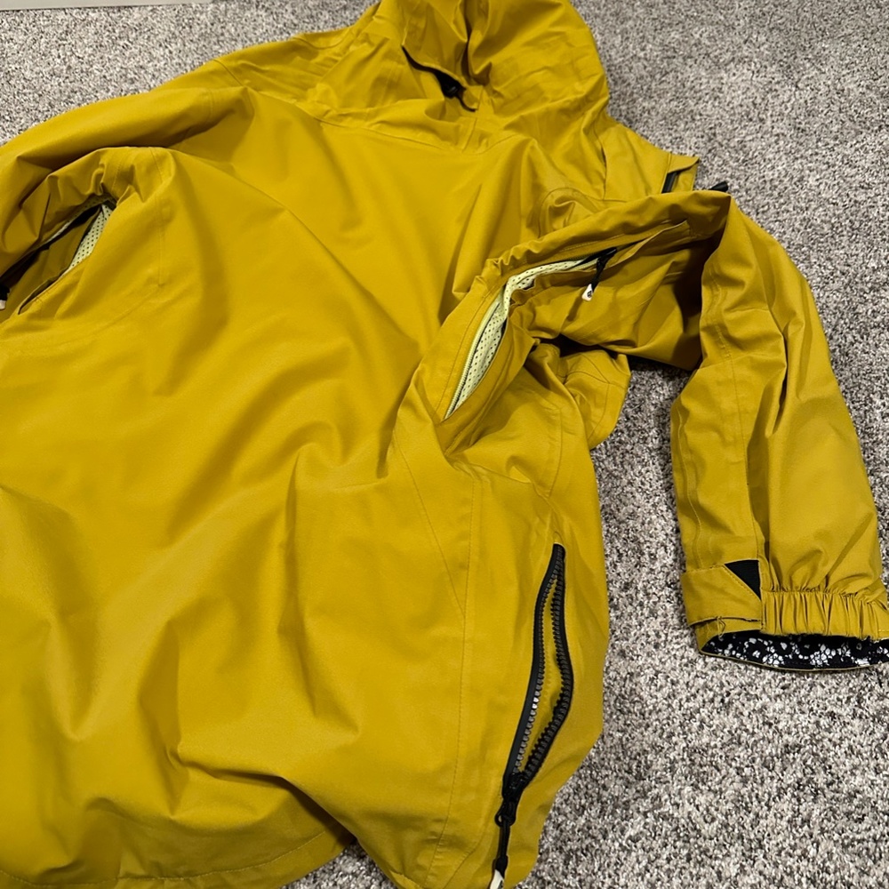 Volcom Women's Indra 4 way stretch Ski Jacket Large - Picture 4 of 14
